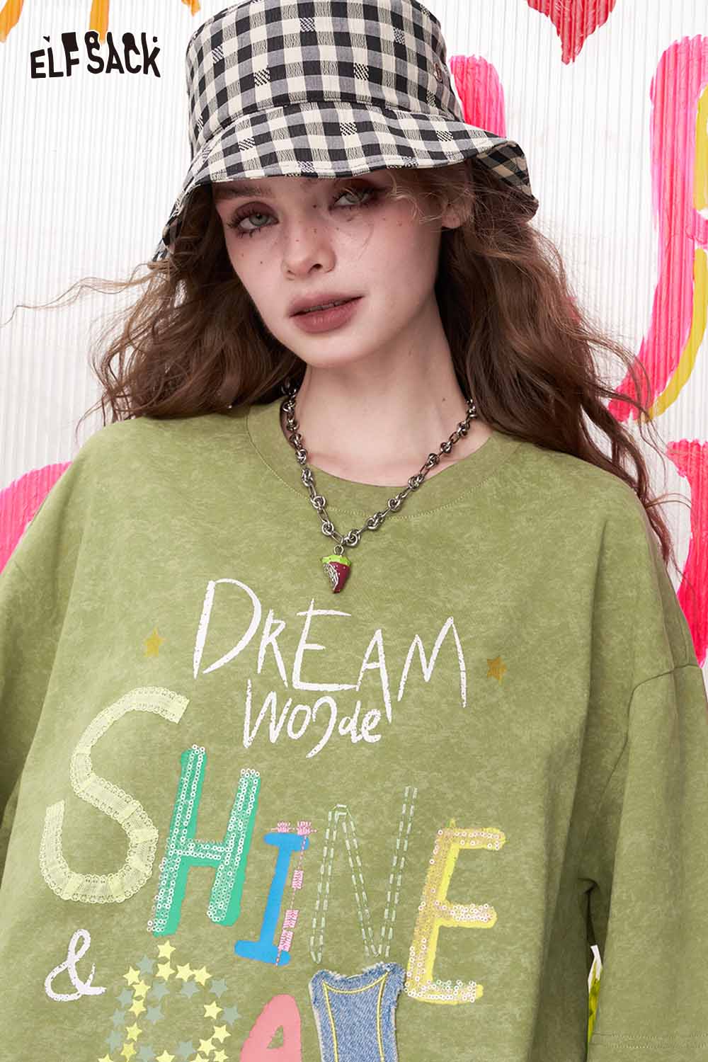 ELFSACK Colorful Letter Denim Patch Oversized Tee