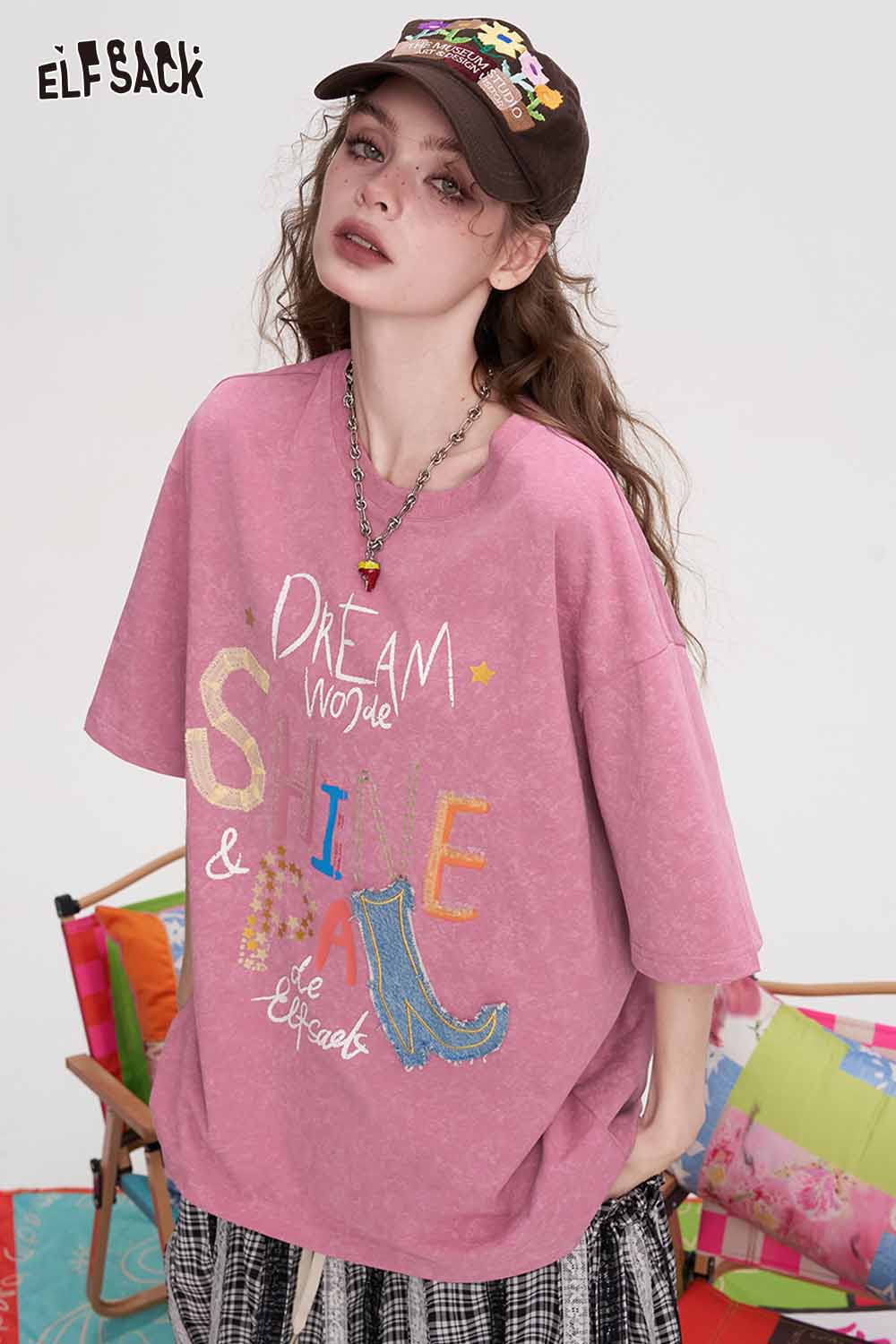 ELFSACK Colorful Letter Denim Patch Oversized Tee