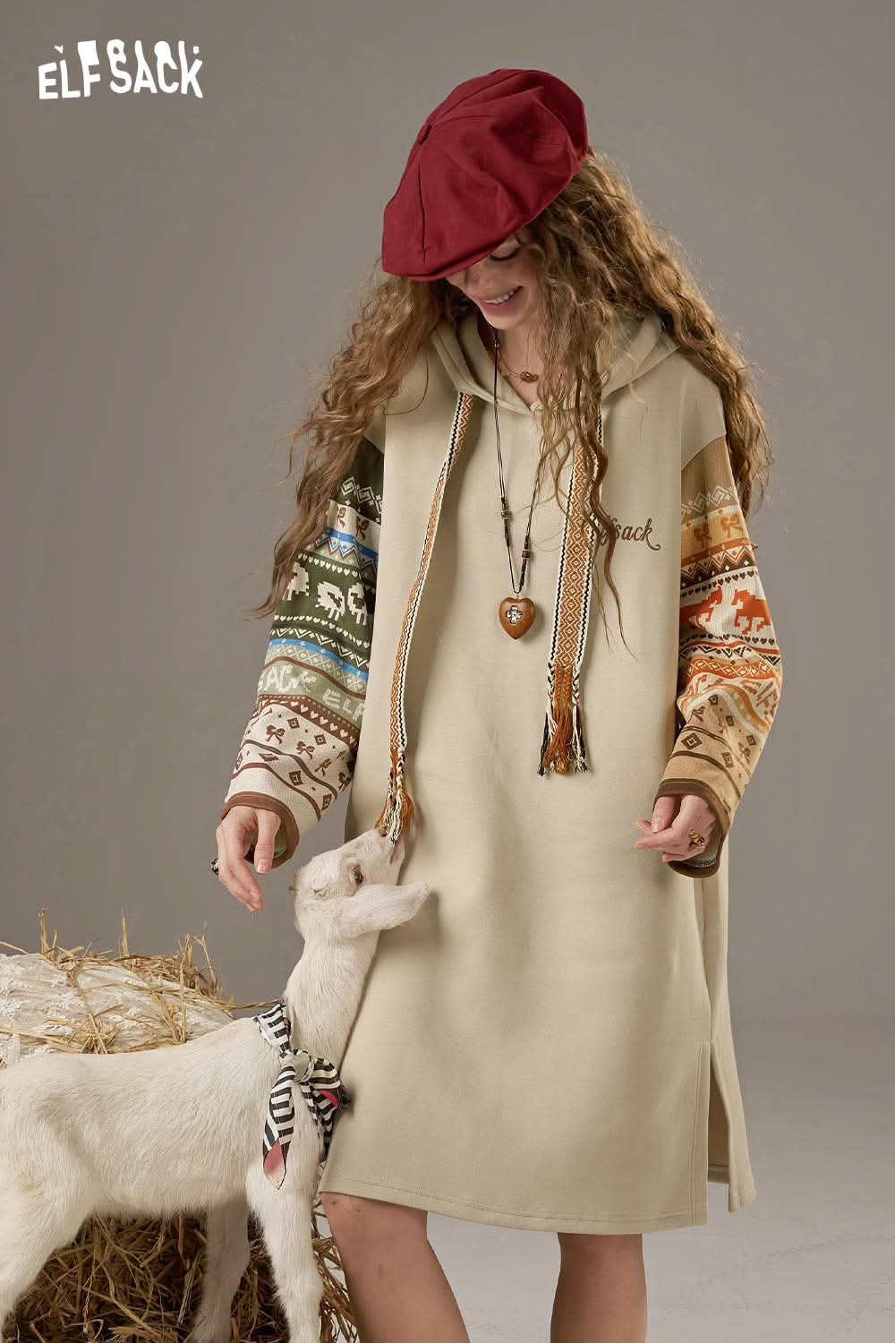 ELFSACK colorful print hooded sweatshirt dress with vibrant sleeves, perfect for casual outings