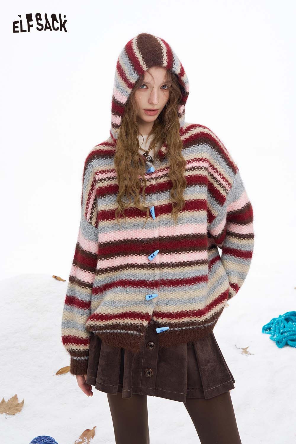 Colorful striped hooded sweater women by ELFSACK with buttons and cozy fit for casual style