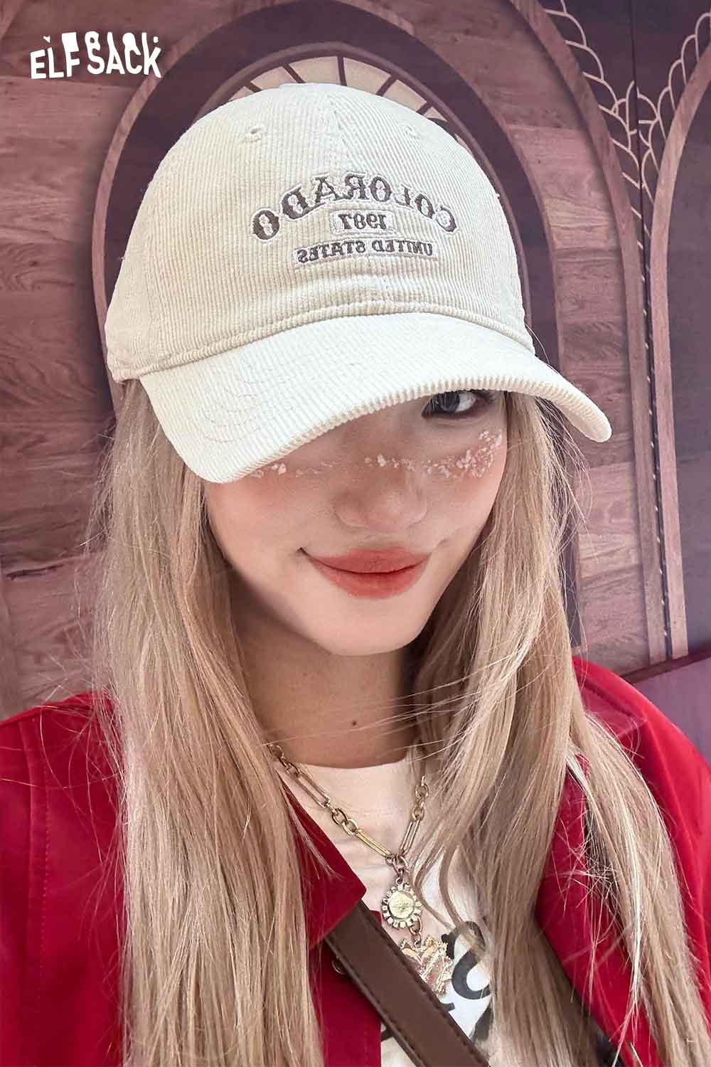 ELFSACK corduroy baseball cap for women in beige with embroidered Colorado design