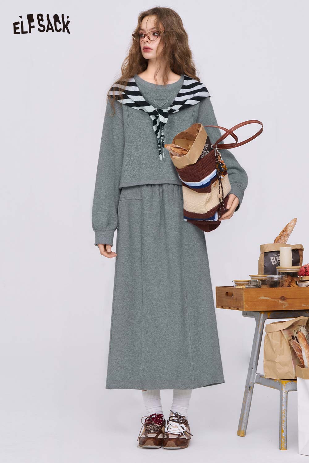 ELFSACK cotton blend two-piece set for women with a cozy sweater and long skirt in gray