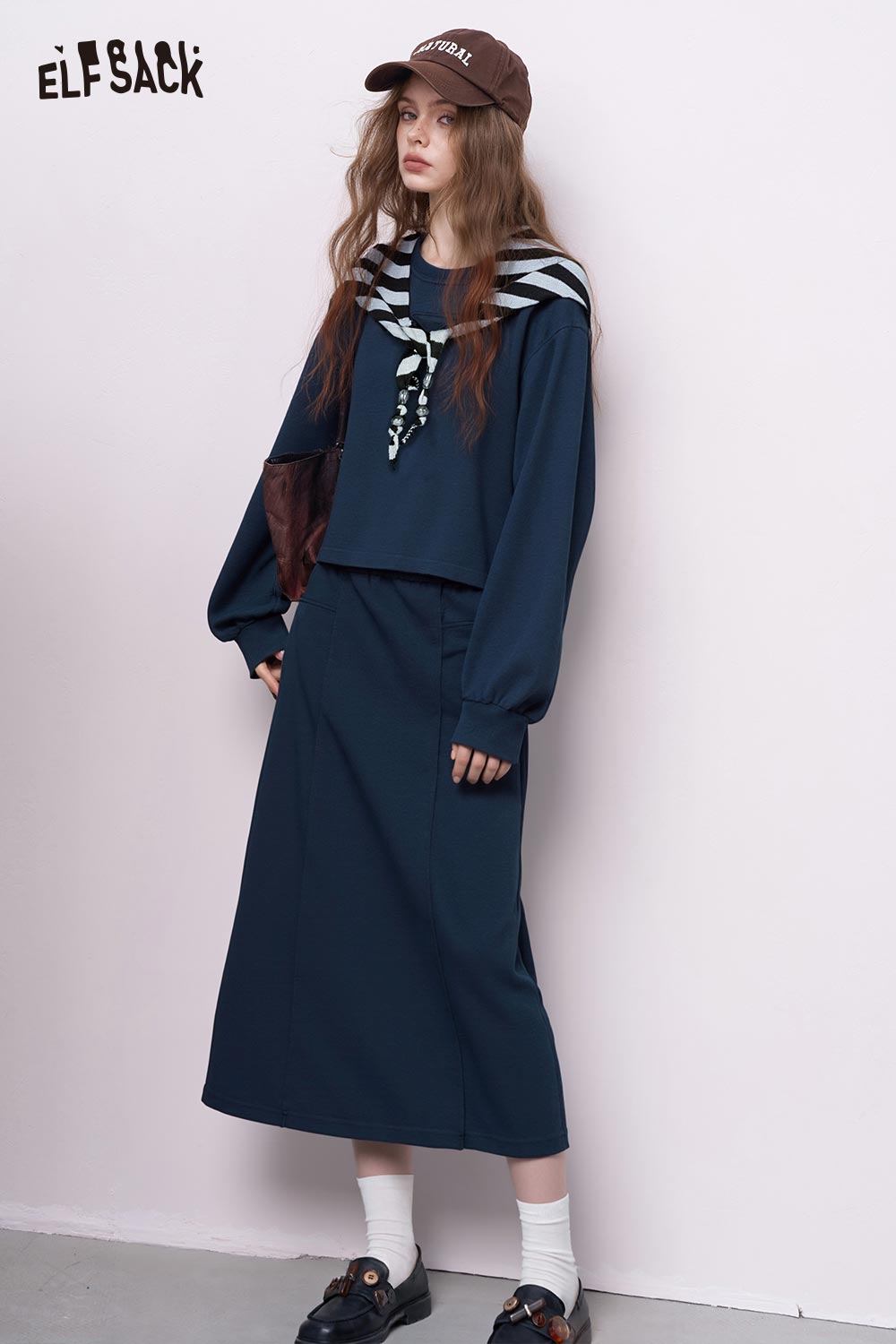 ELFSACK Cotton Blend Two-Piece Set for Women with a trendy oversized top and matching skirt