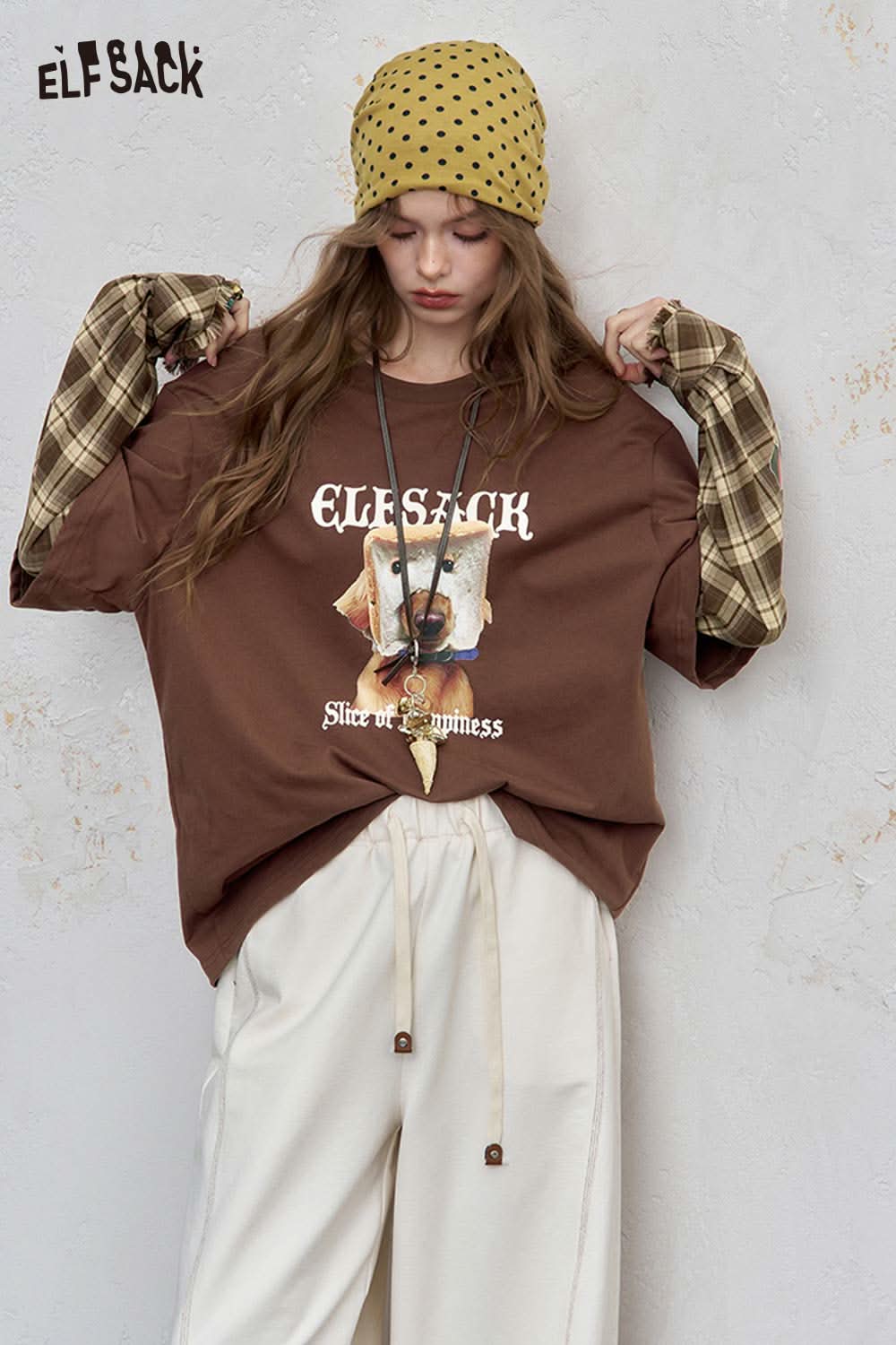 ELFSACK cotton checkered patchwork tee in brown with unique graphics and relaxed fit for comfort