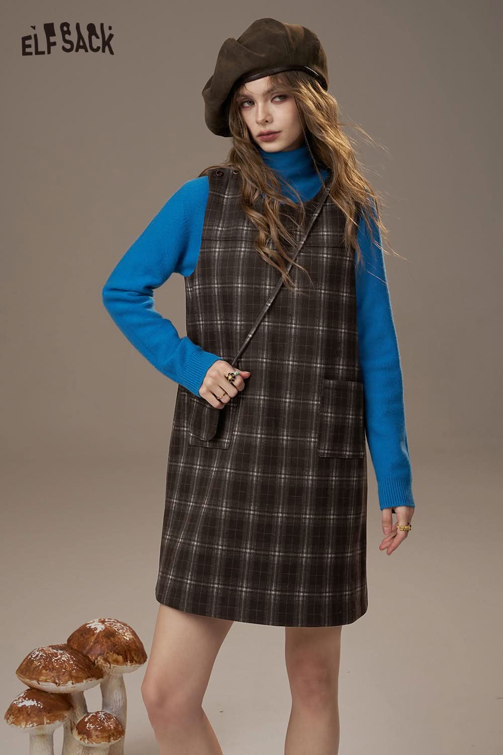 ELFSACK cotton plaid loose fit dress styled with a blue turtleneck and a brown beret