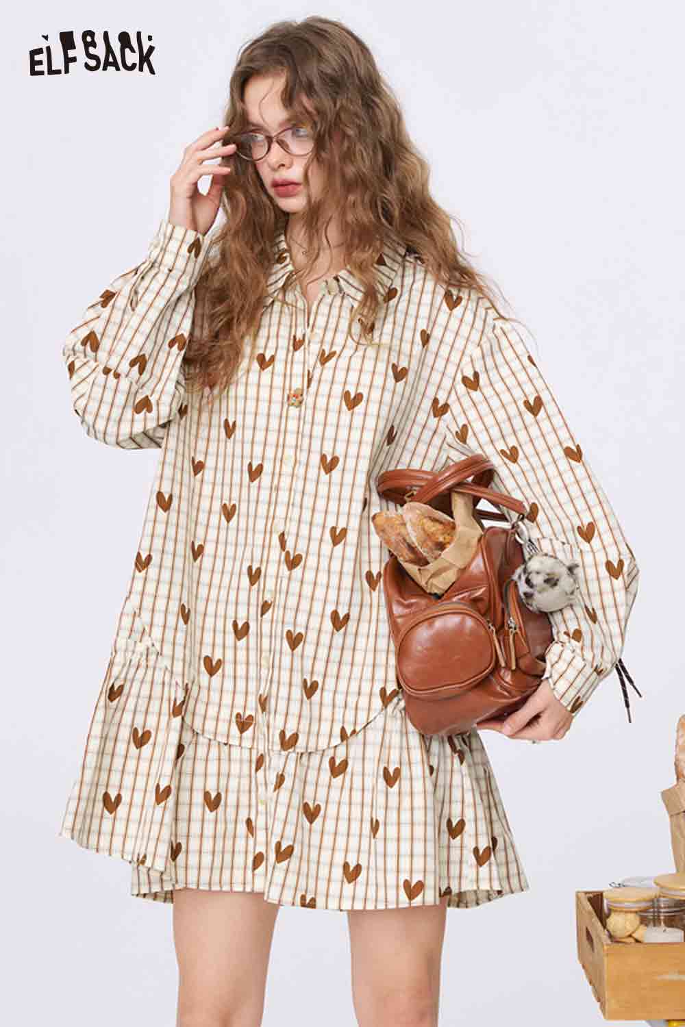ELFSACK college style heart plaid dress cream and brown oversized shirt dress with tiered hem and long sleeves