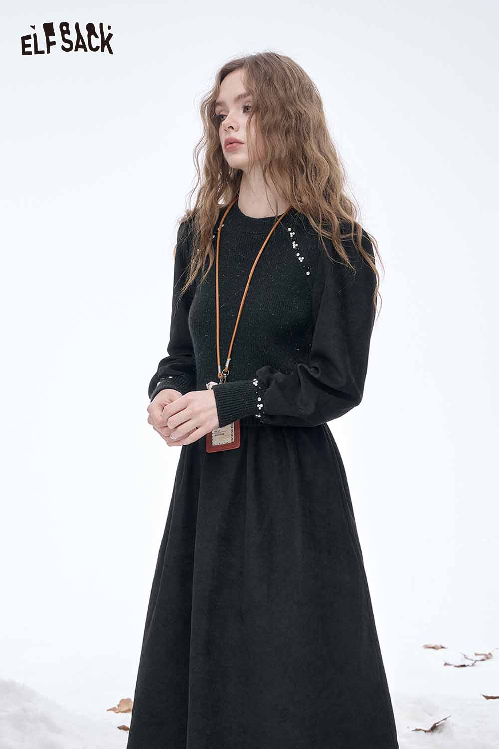 ELFSACK Crystal Accent Midi Dress in Black with Elegant Long Sleeves and Subtle Sparkle