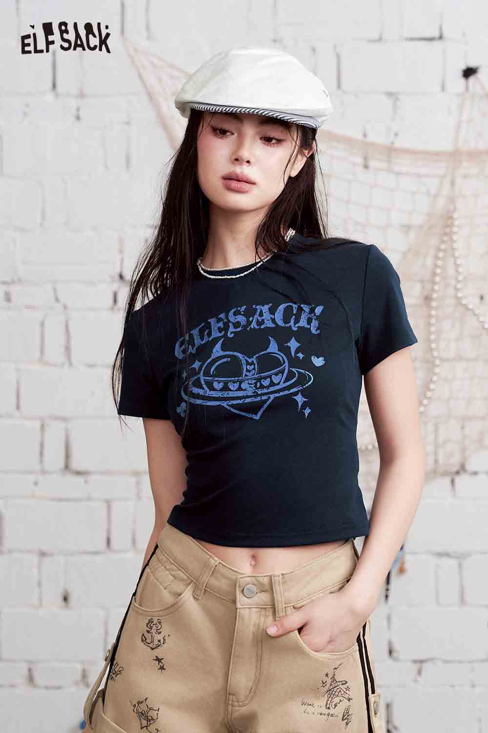 ELFSACK Devil Heart Print Round Neck Fitted Baby Tee