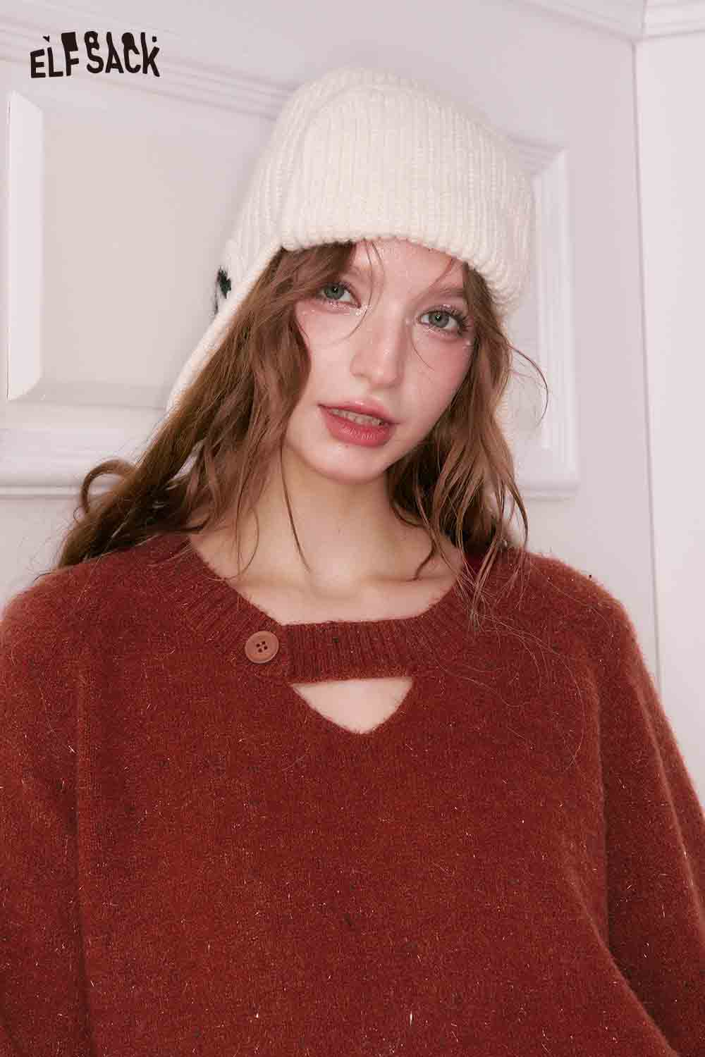 ELFSACK elegant lace trim sweater in warm tones with a stylish cutout and cozy design