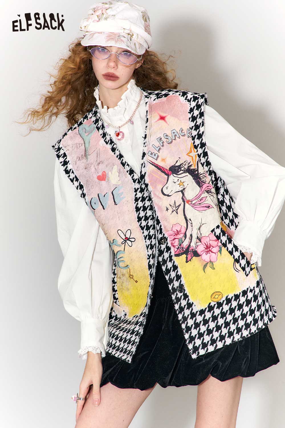 ELFSACK elegant ruffle collar white shirt paired with a stylish patterned vest and black skirt