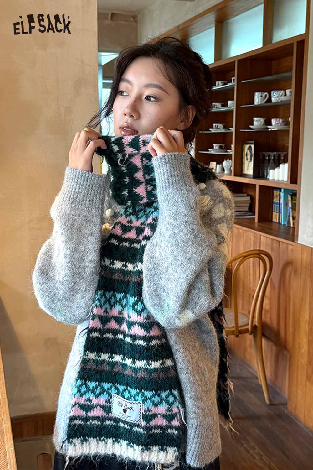 ELFSACK bohemian stripe neck warmer in vibrant colors, stylish and cozy for chilly days