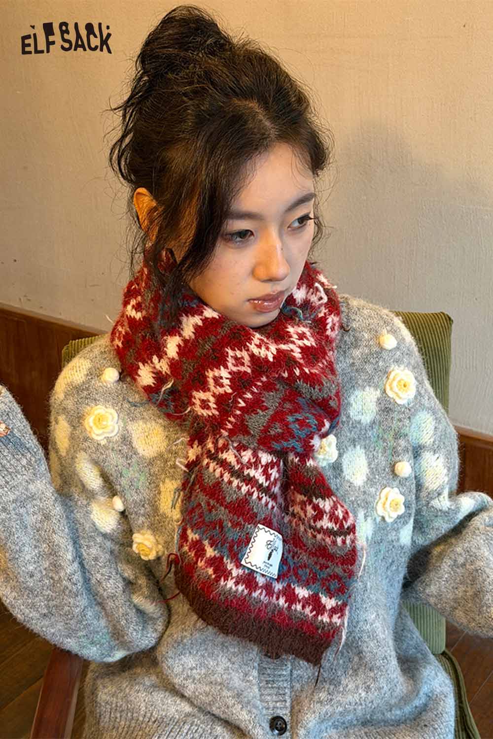 ELFSACK Bohemian Stripe Neck Warmer in Red and Blue Patterns for Cozy Winter Fashion