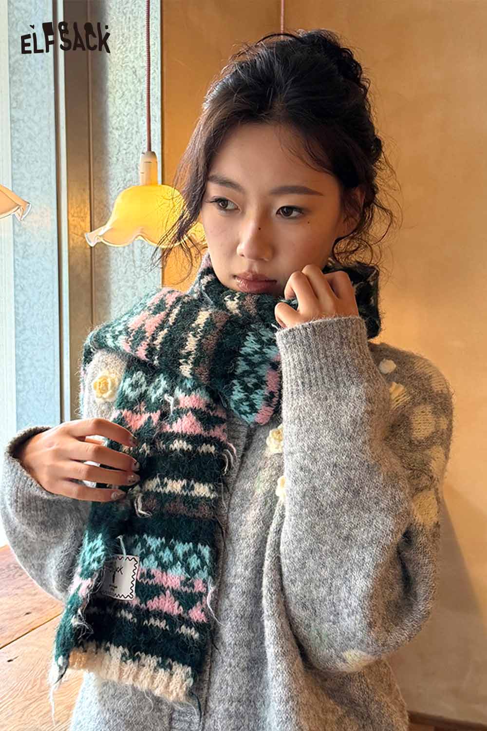 ELFSACK Bohemian Stripe Neck Warmer in Green with Colorful Patterns and Soft Texture