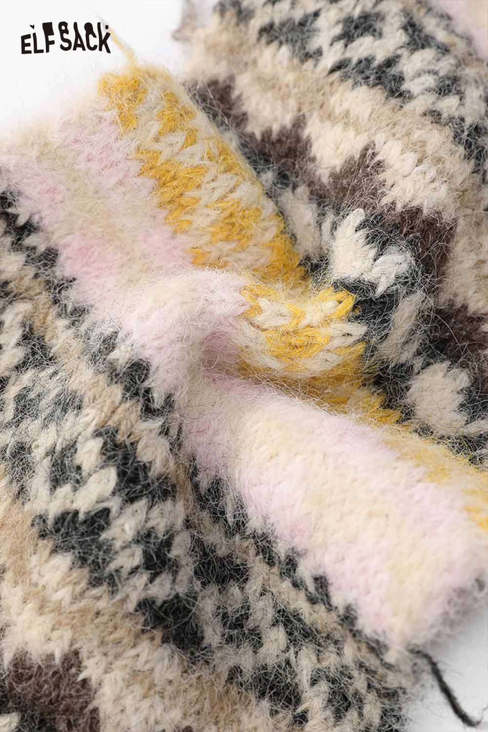 Cozy bohemian stripe neck warmer by ELFSACK featuring soft knit patterns and warm hues