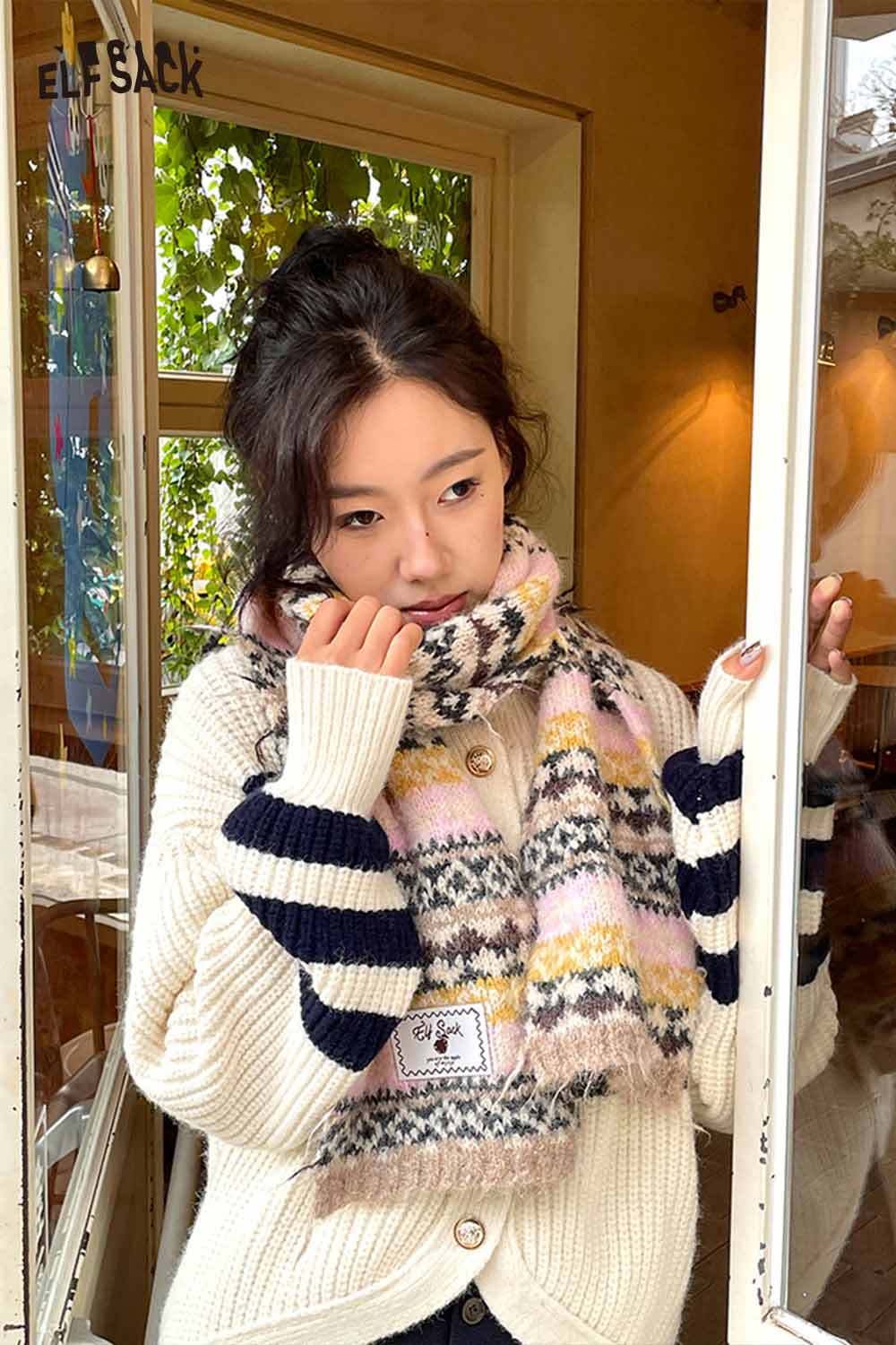 ELFSACK Bohemian Stripe Neck Warmer in Soft Colors, Perfect for Winter Fashion and Cozy Comfort