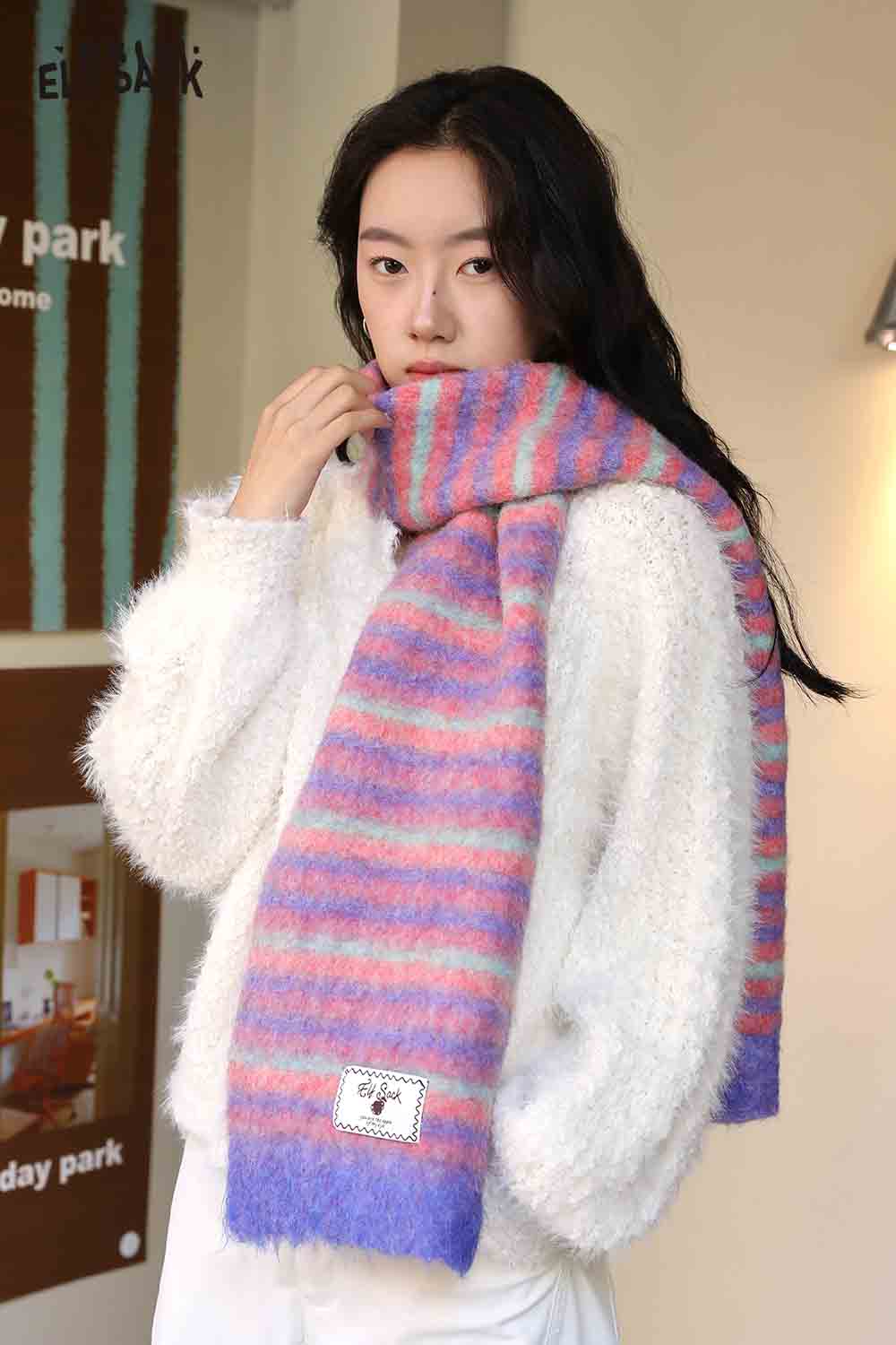 ELFSACK women's Christmas striped scarf in pink and purple, perfect for festive winter outfits