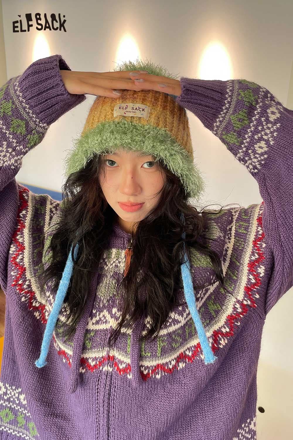 ELFSACK color block knit bucket hat with fluffy trim and vibrant design for stylish winter wear