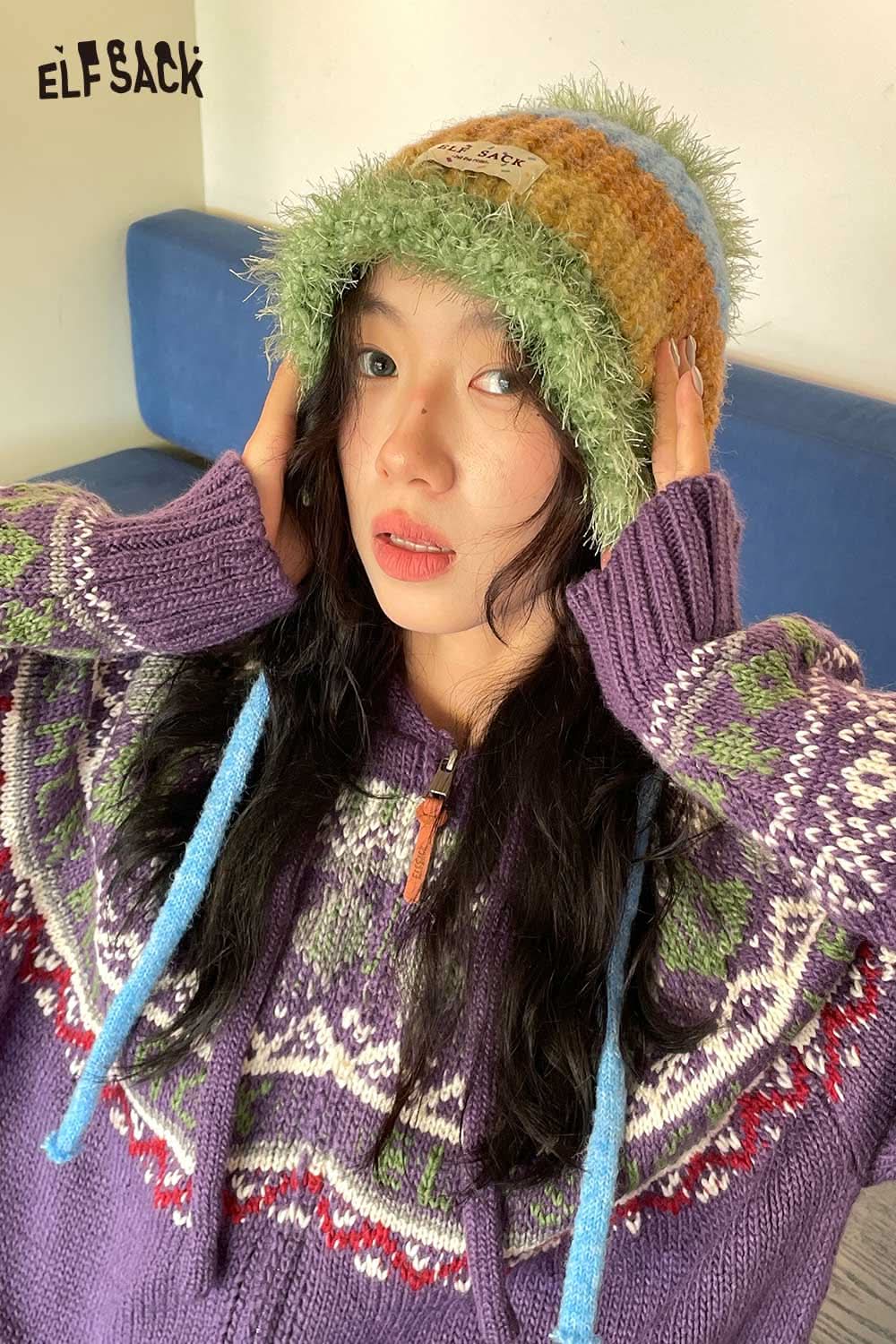 Color block knit bucket hat from ELFSACK in vibrant colors, perfect for stylish winter outfits