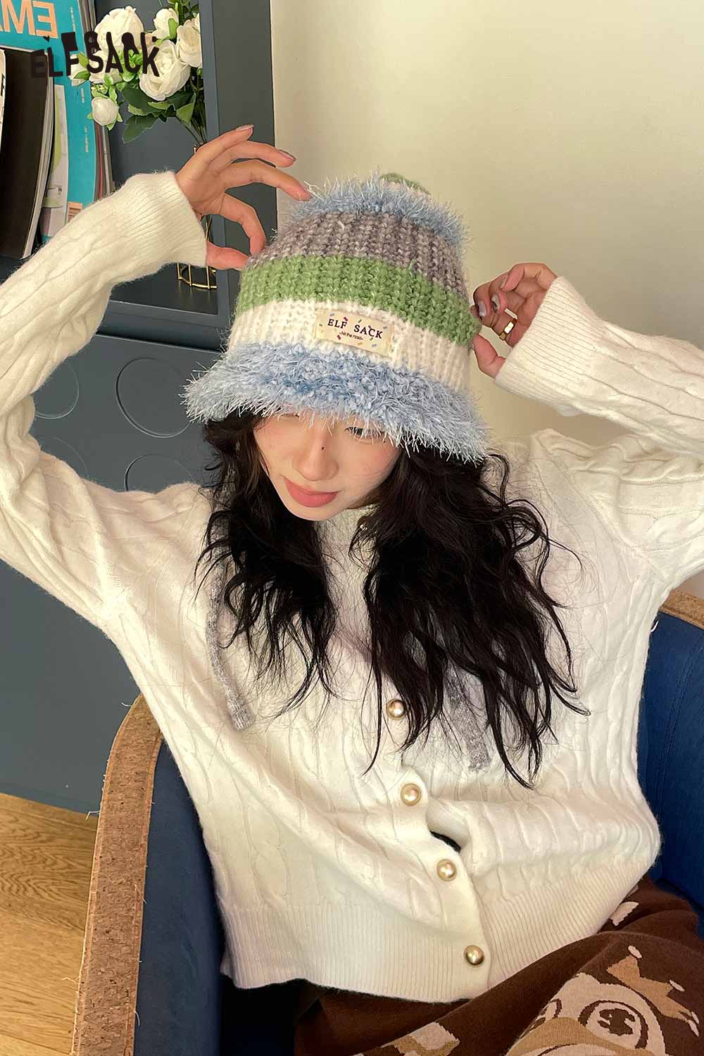 ELFSACK Color Block Knit Bucket Hat with Soft Texture and Trendy Design for Stylish Outfits