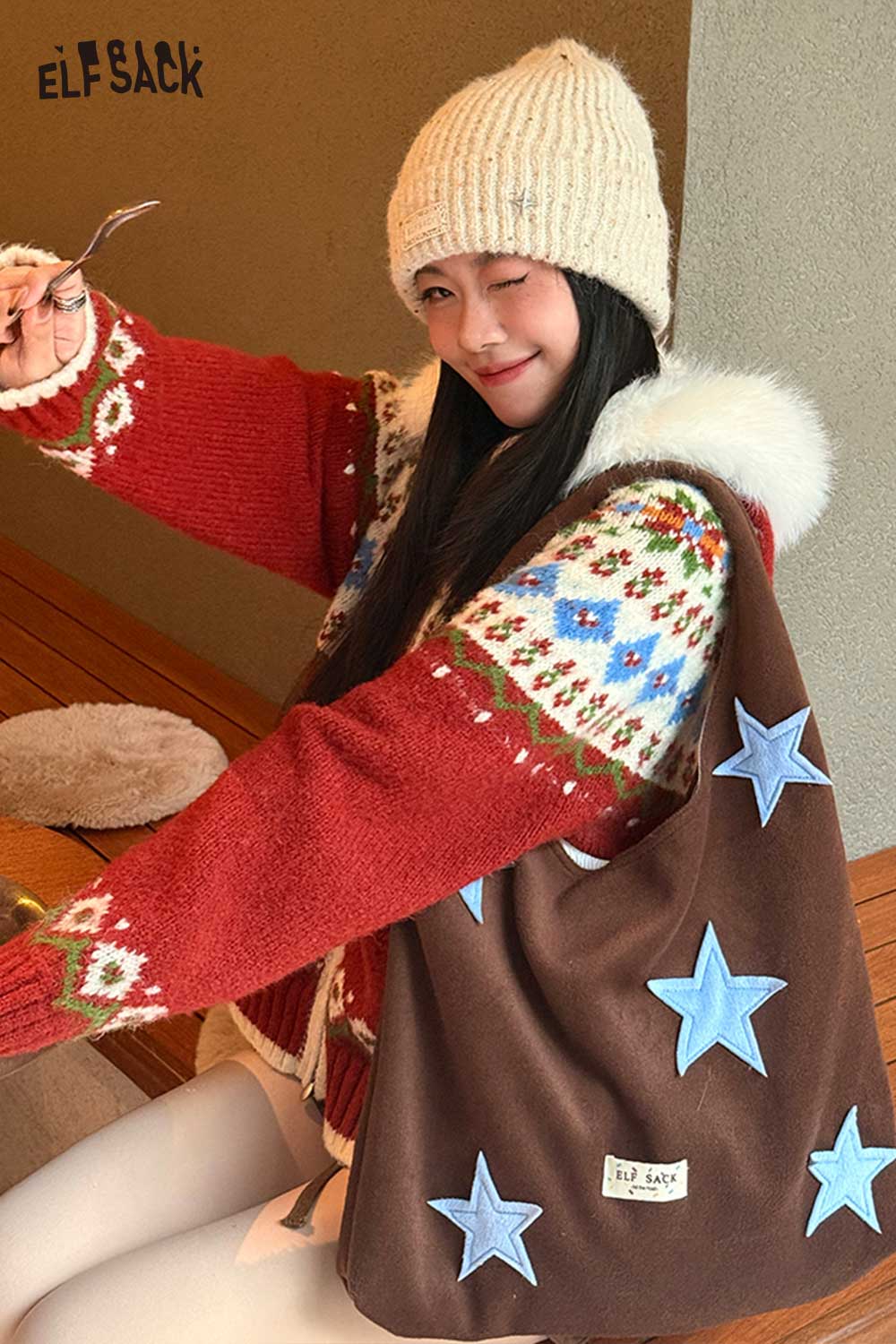 ELFSACK color block star tote bag with blue star accents, perfect for casual outings and stylish storage