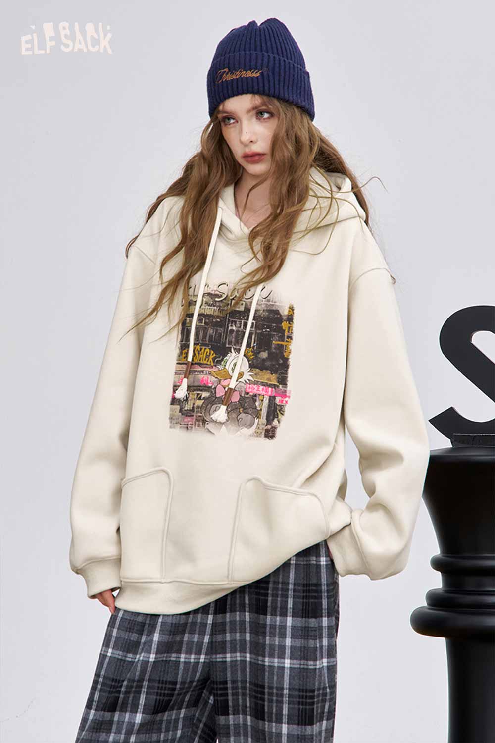 ELFSACK soft graphic hooded sweatshirt in cream with a vintage print design and relaxed fit