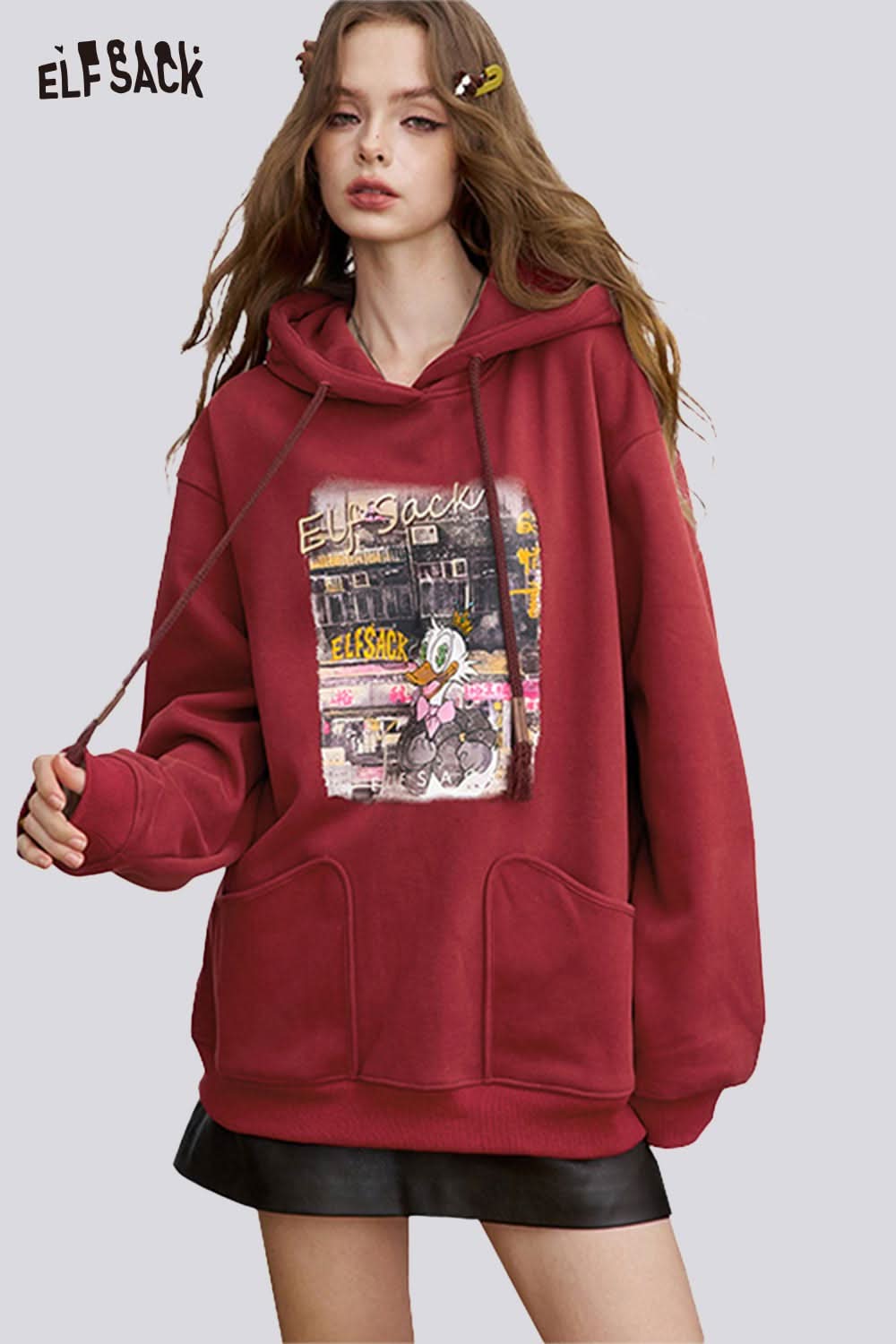 ELFSACK soft graphic hooded sweatshirt in burgundy with a trendy vintage print design