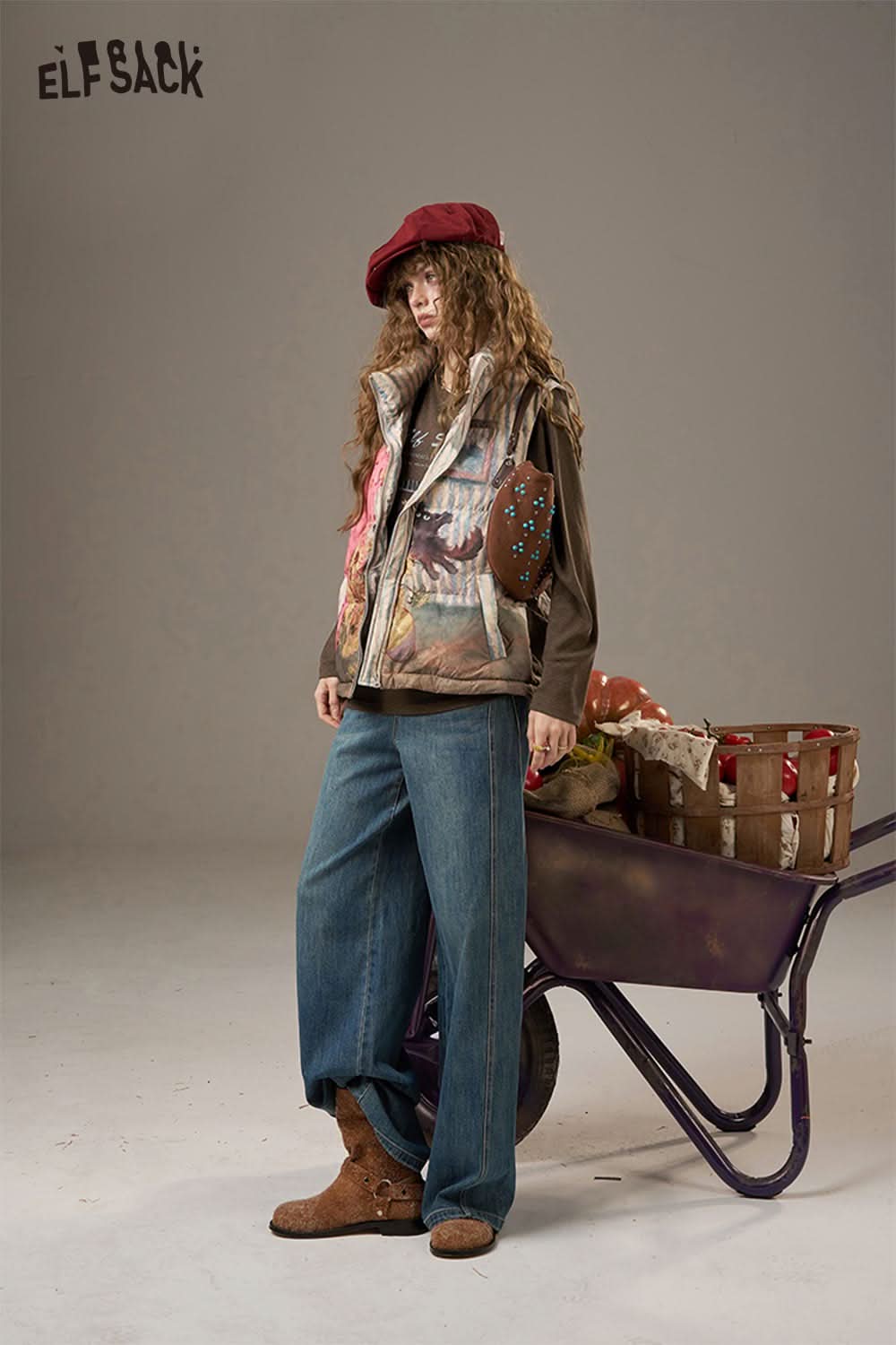 ELFSACK soft printed raglan sleeve sweatshirt styled with wide-leg jeans and cozy footwear