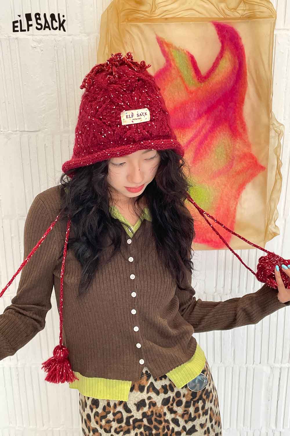 ELFSACK women's braided tassel bucket hat in red with decorative tassels for a stylish look