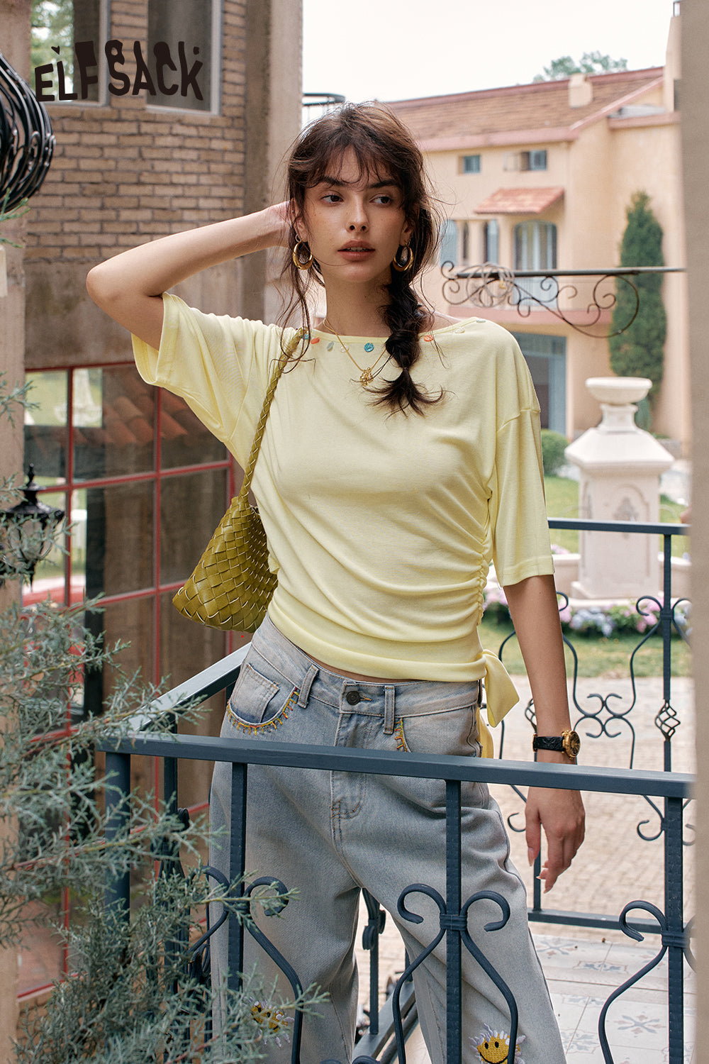 ELFSACK Back Hollow Lace Up White Short Sleeve Chic T-Shirt