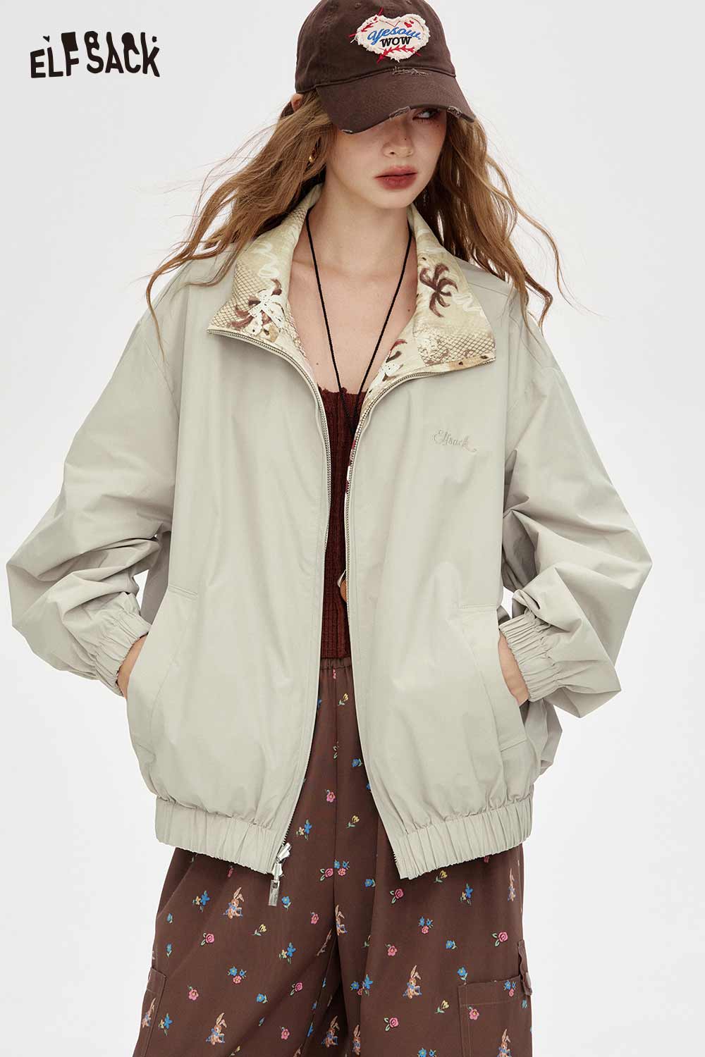 ELFSACK breathable checkered graphic jacket for women in light color with stylish design details