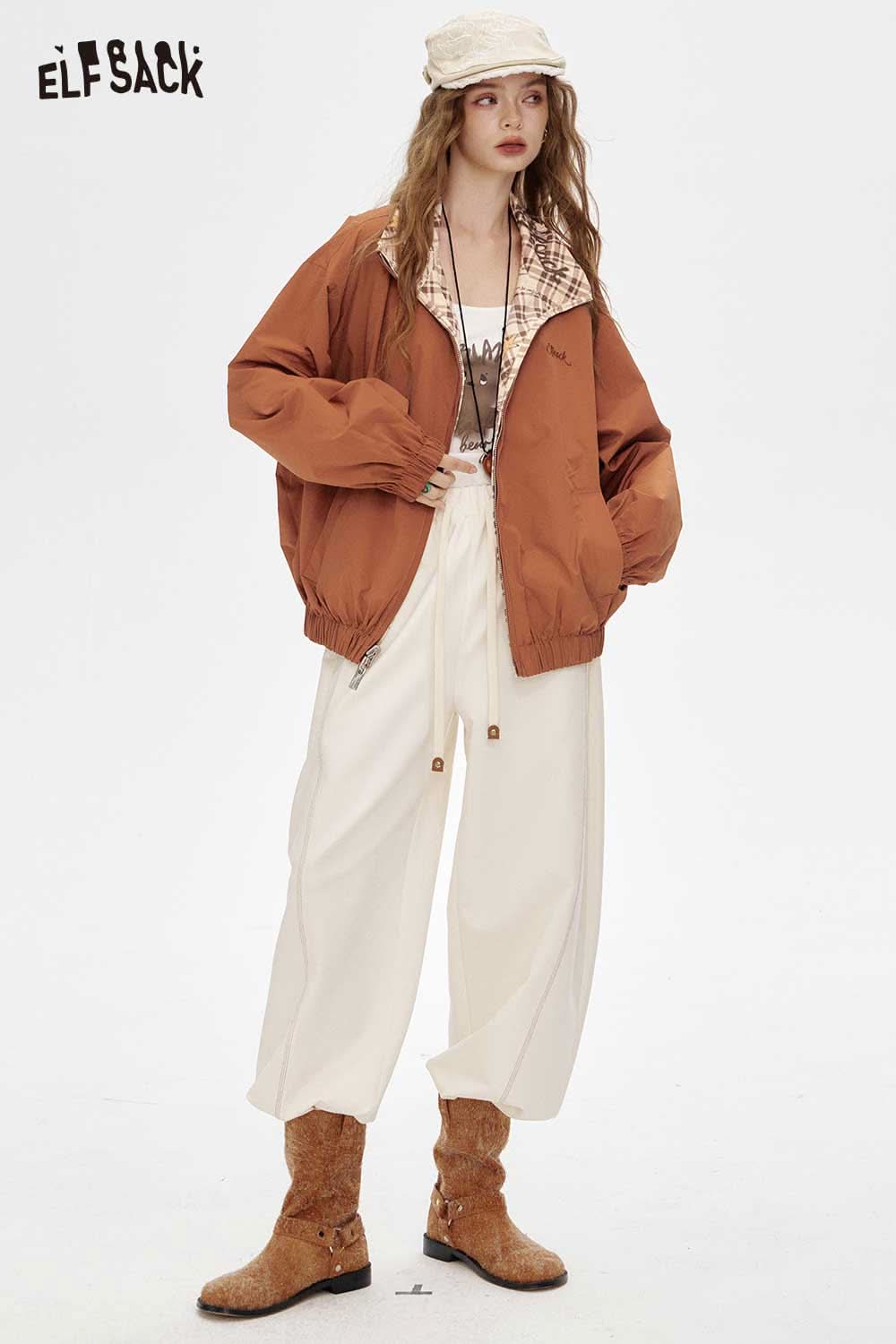 ELFSACK breathable checkered graphic jacket for women in brown with relaxed fit and stylish design.