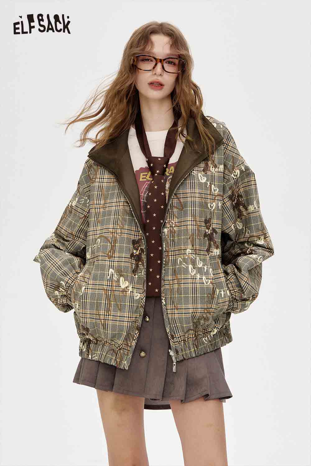 ELFSACK breathable checkered graphic jacket for women in a stylish oversized design