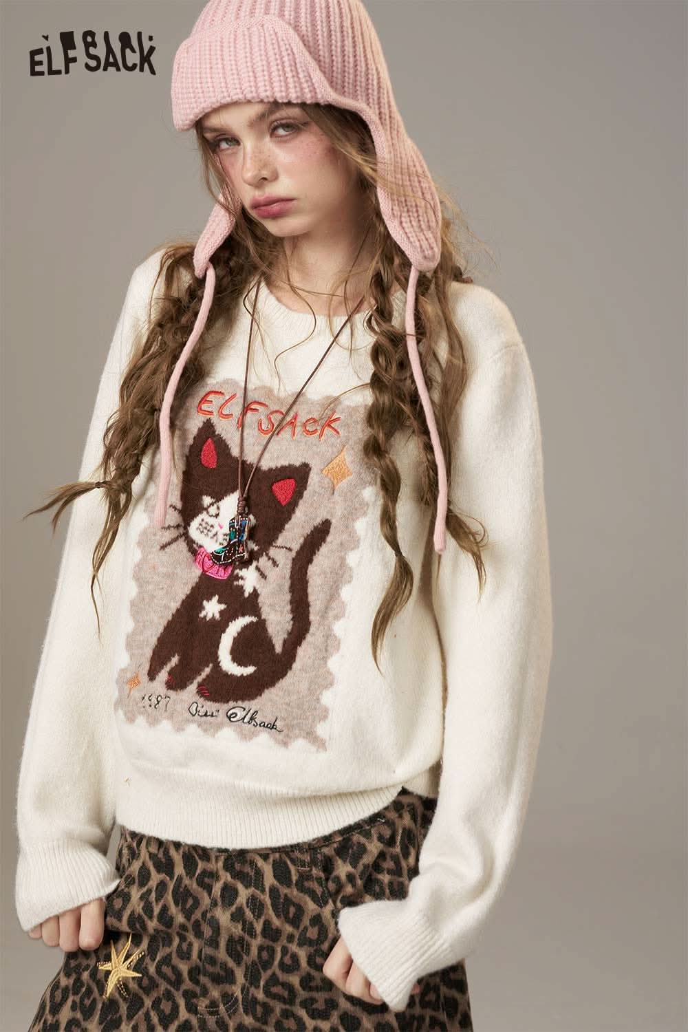 ELFSACK cartoon kitten embroidered sweater featuring a cute kitten design on a soft fabric