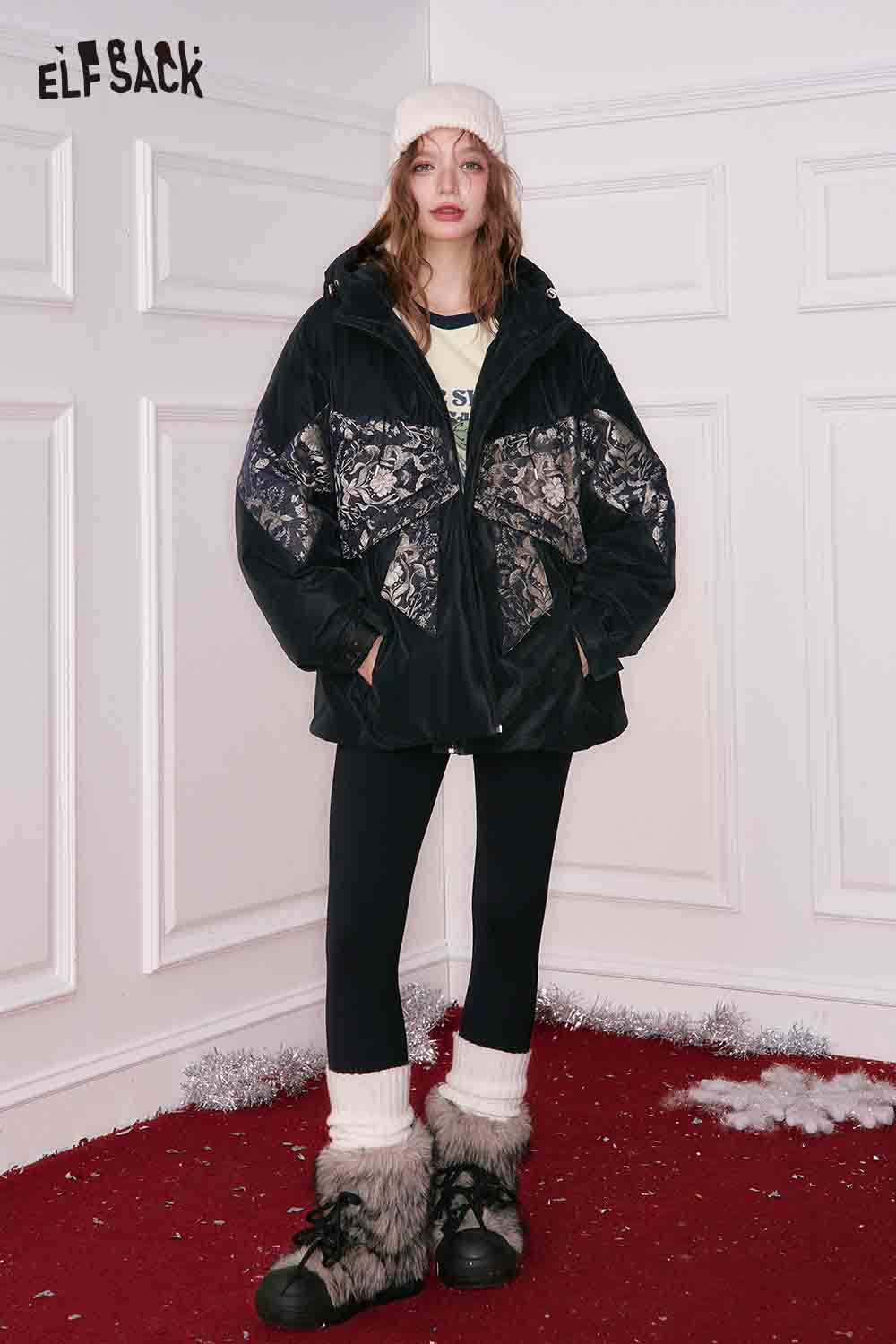 ELFSACK color block raglan sleeve t-shirt styled under a trendy oversized jacket