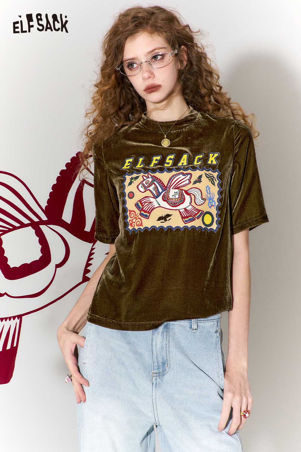 ELFSACK flying horse print t-shirt in olive green with soft velvet texture and vibrant graphic design