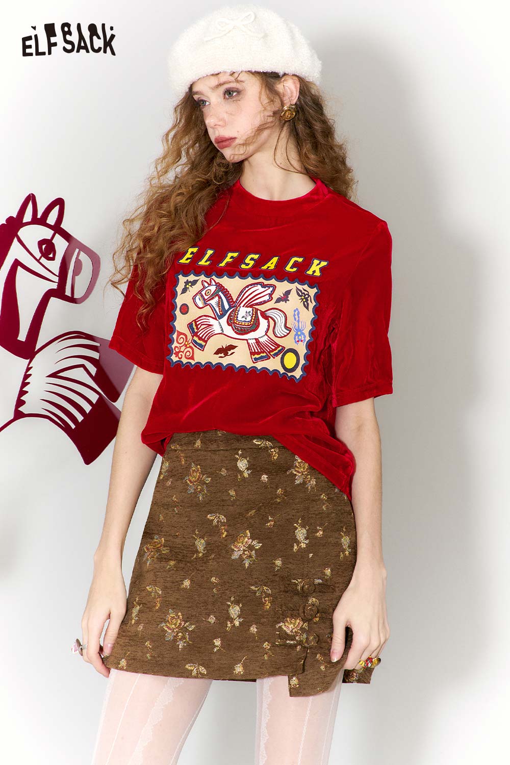 ELFSACK flying horse print t-shirt in red with a colorful graphic design for trendy casual wear