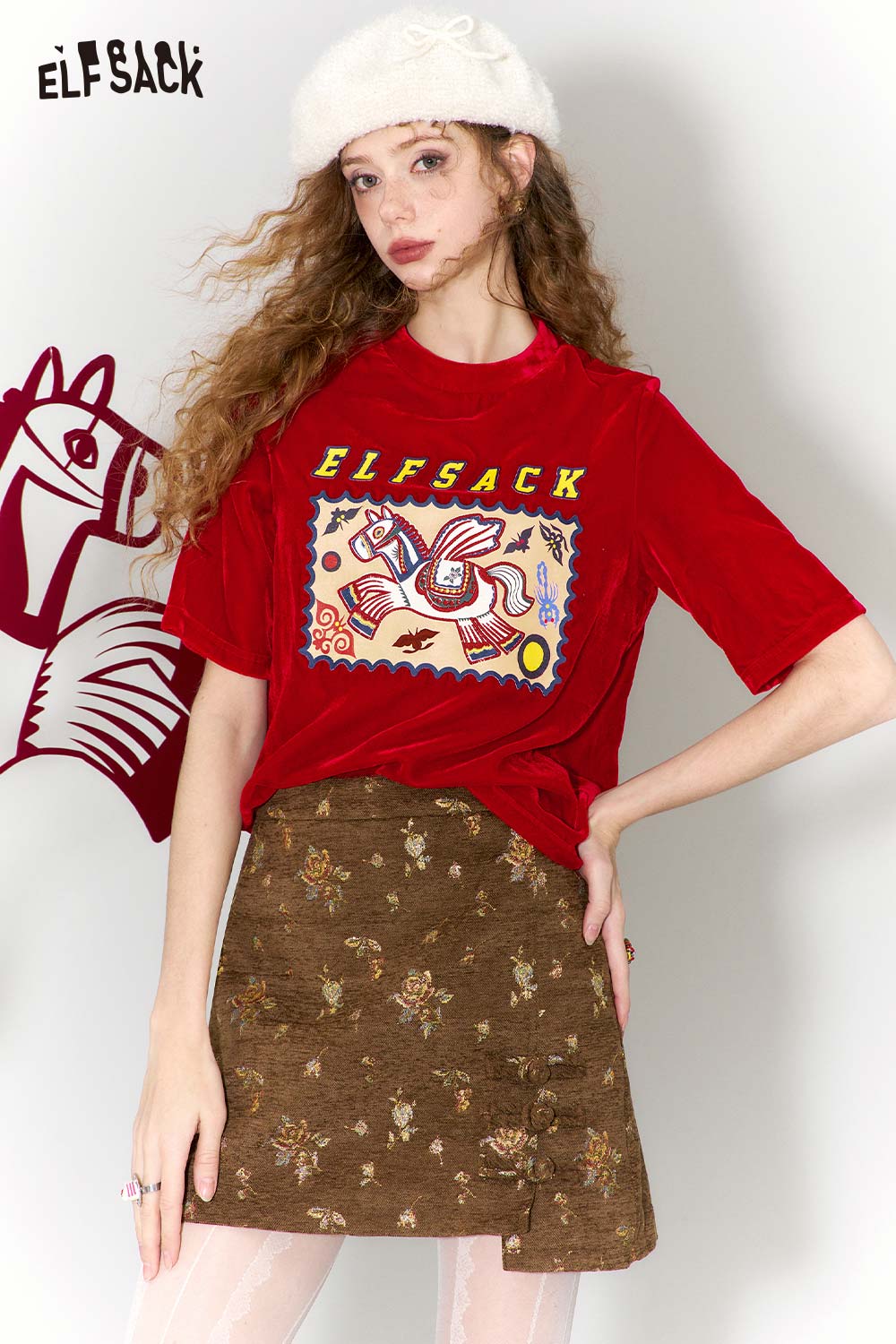 ELFSACK Flying Horse Print T-Shirt in Red Featuring a Colorful Graphic Design