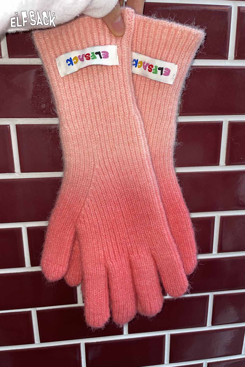 ELFSACK gradient rubber coated gloves in pink ombre design for stylish hand protection