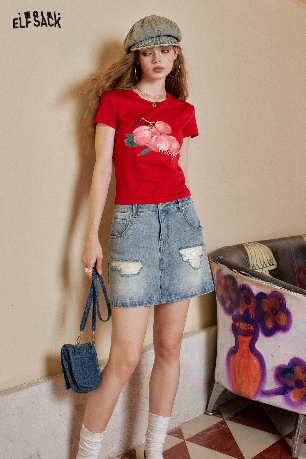 ELFSACK White Printed Casual Short Sleeve T-Shirt