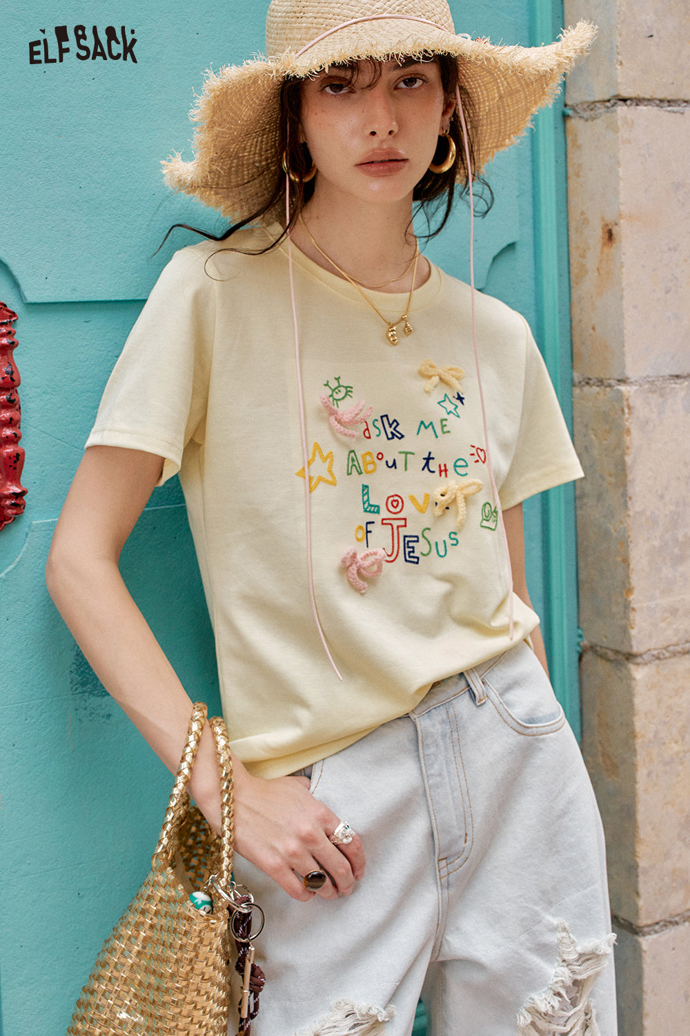 ELFSACK White Round Neck Letter Printed Casual Short Sleeve T-Shirt