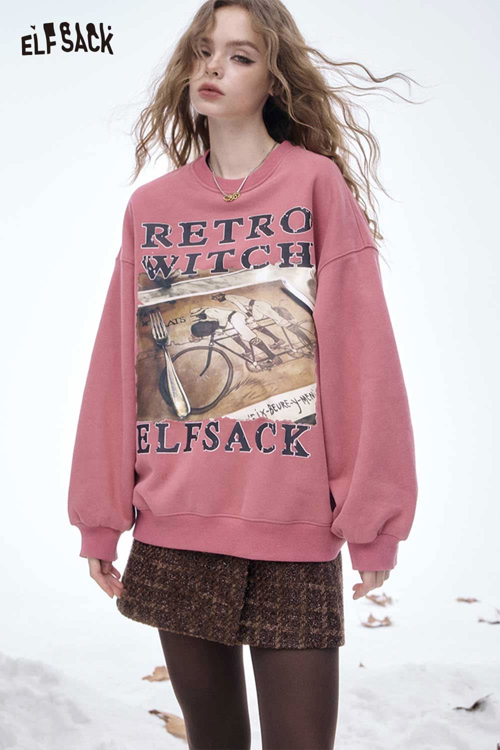 ELFSACK women's letter graphic sweatshirt in pink featuring retro design and oversized fit