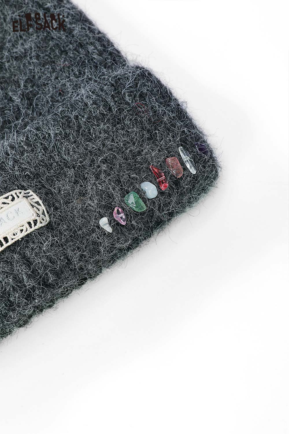 ELFSACK women's solid color beanie featuring a textured design and decorative stones