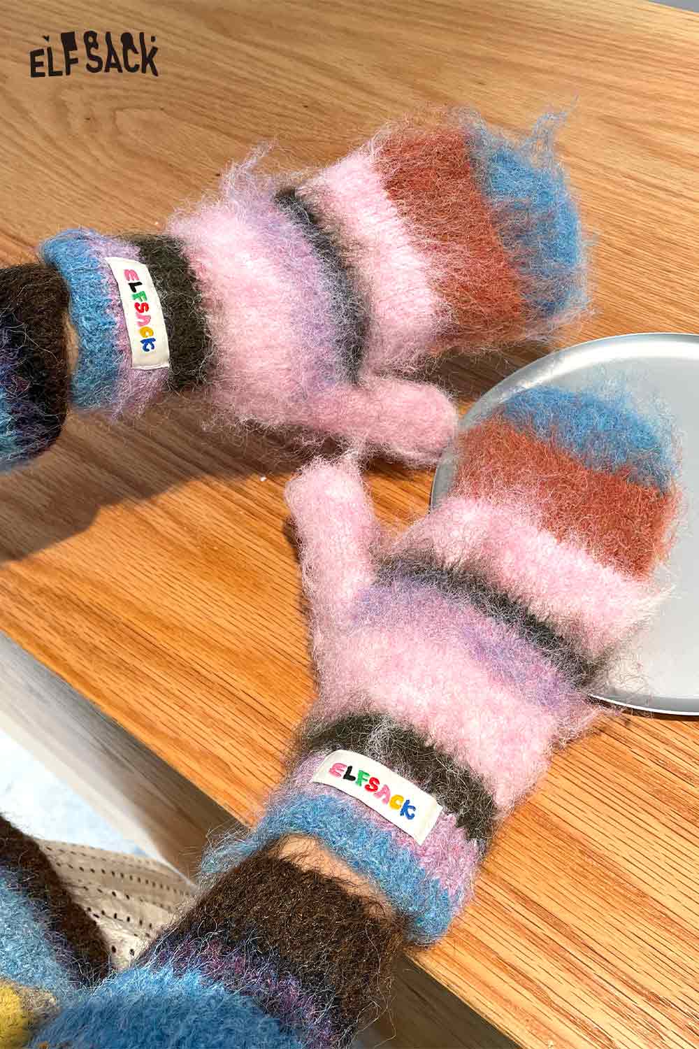 ELFSACK Y2K stripe neck warmer in colorful stripes, soft and cozy for winter wear