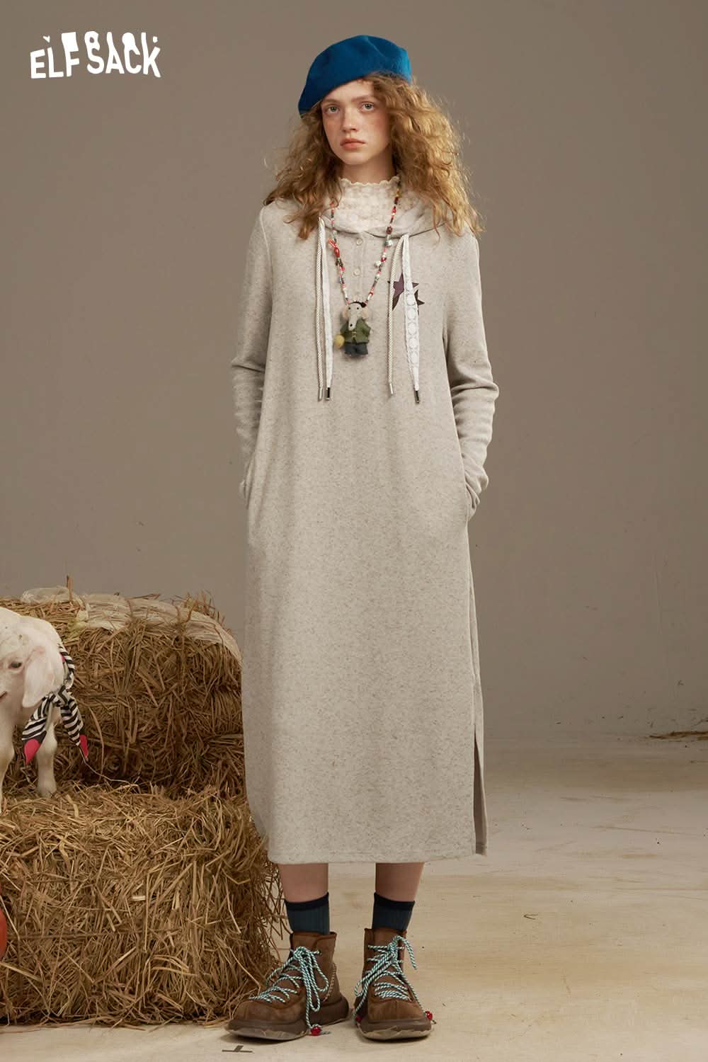 ELFSACK soft star sweatshirt dress in gray with long sleeves and side slits for a comfortable look