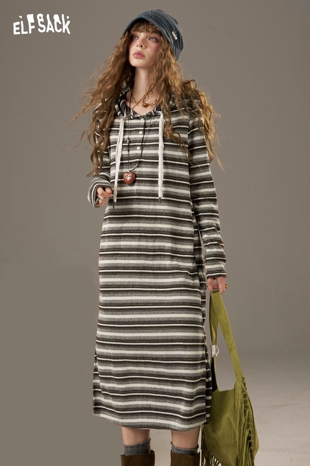 ELFSACK soft star sweatshirt dress with striped pattern and hood for casual comfortable style