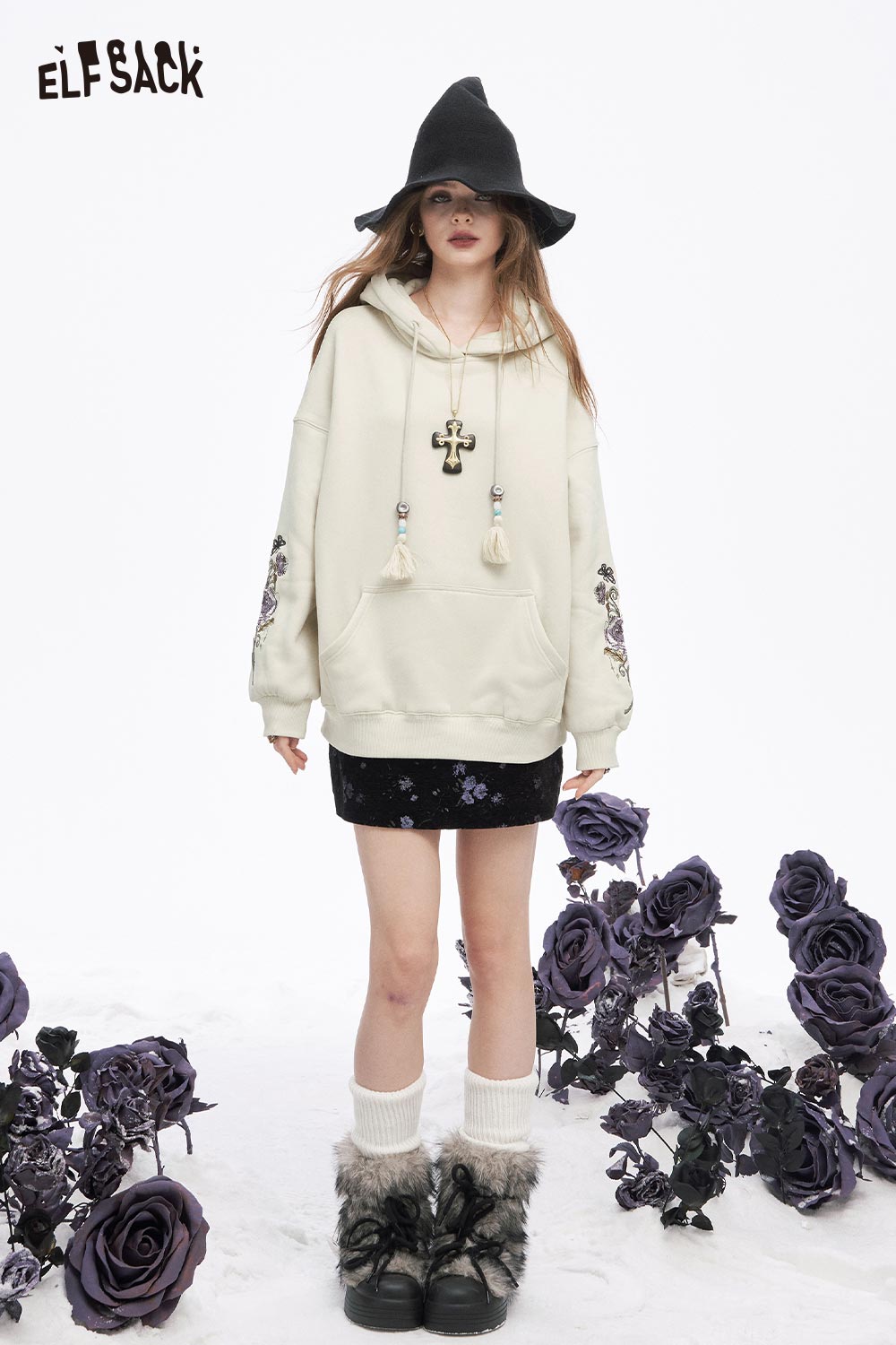 ELFSACK floral graphic tassel hoodie for women with oversized fit and trendy design