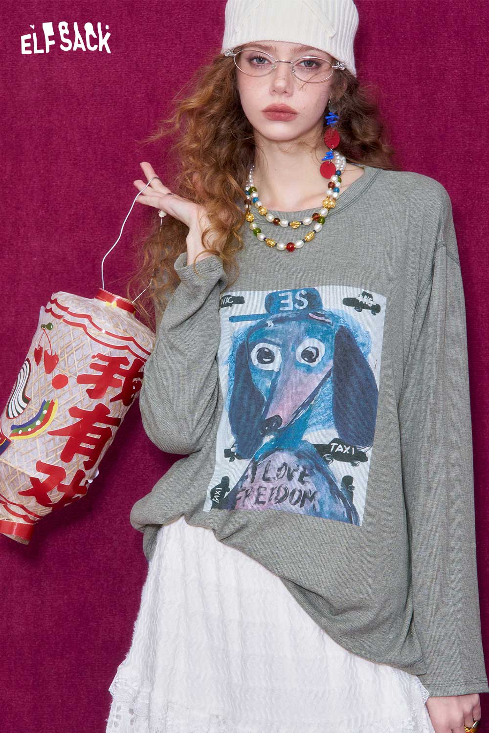 ELFSACK Graffiti Puppy Print T-Shirt in Gray with Unique Graphic Design and Oversized Fit