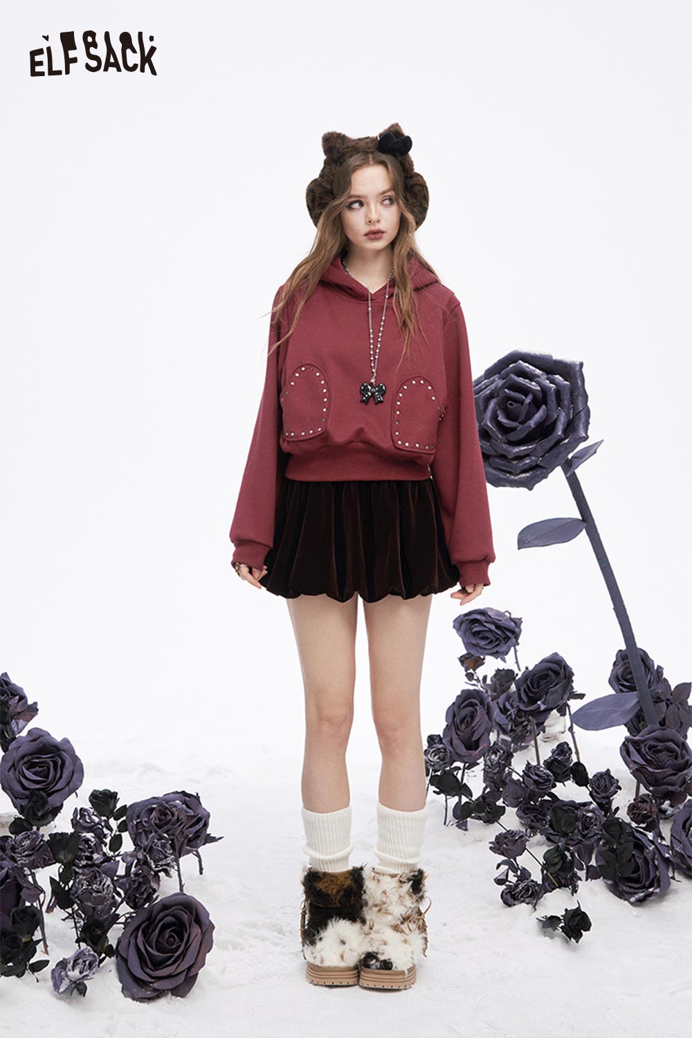 ELFSACK heart patchwork hooded sweatshirt in burgundy with decorative pockets and a relaxed fit