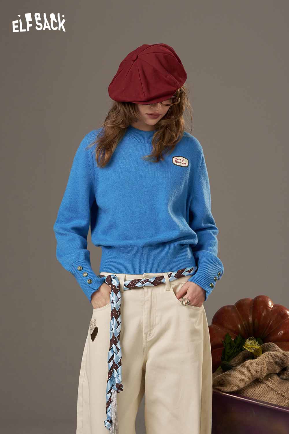 ELFSACK lantern sleeve fitted knitted sweater in blue with decorative buttons for stylish layering
