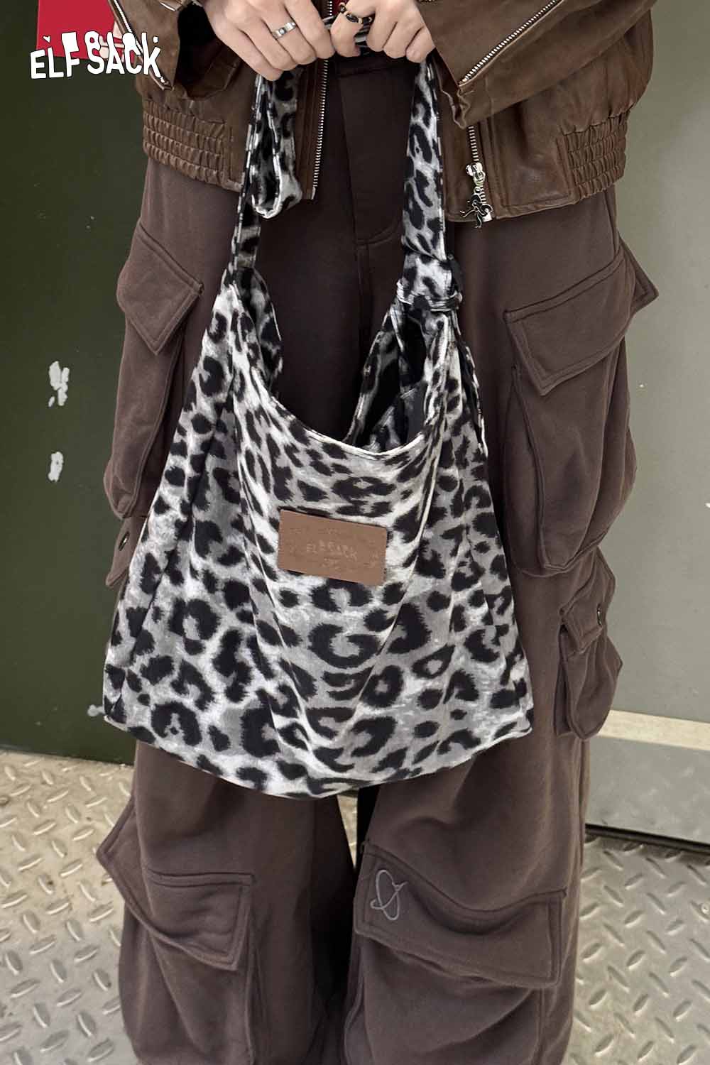 ELFSACK leopard print canvas tote bag with soft fabric and casual style for everyday use